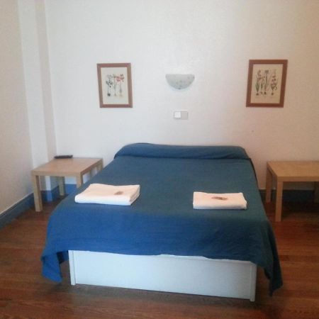 Pension "La Marina" Castro Urdiales Eksteriør billede