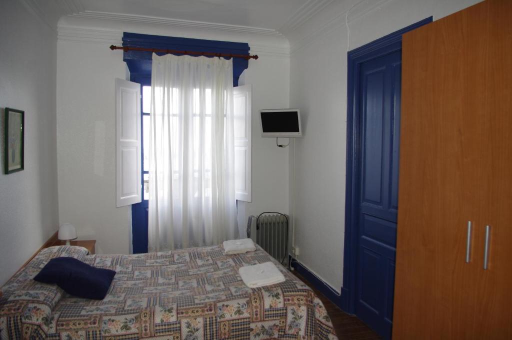 Pension "La Marina" Castro Urdiales Eksteriør billede