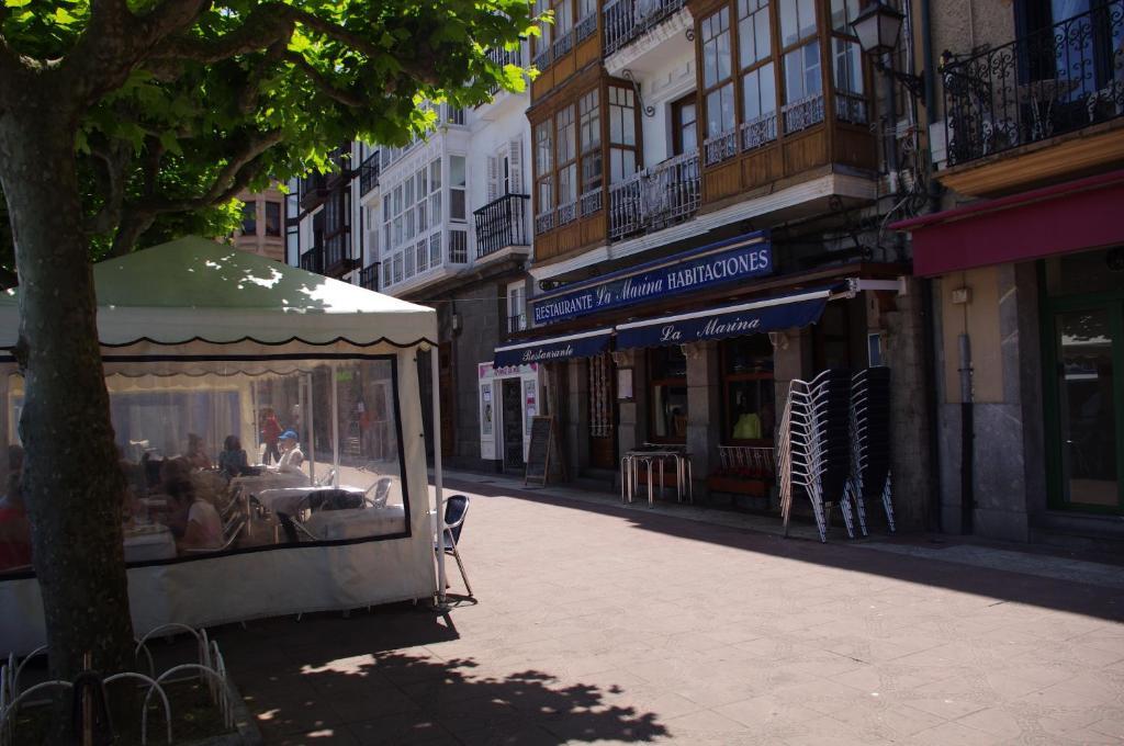 Pension "La Marina" Castro Urdiales Eksteriør billede