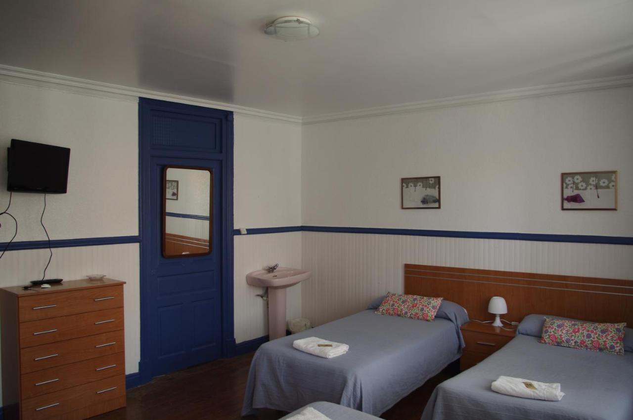 Pension "La Marina" Castro Urdiales Eksteriør billede